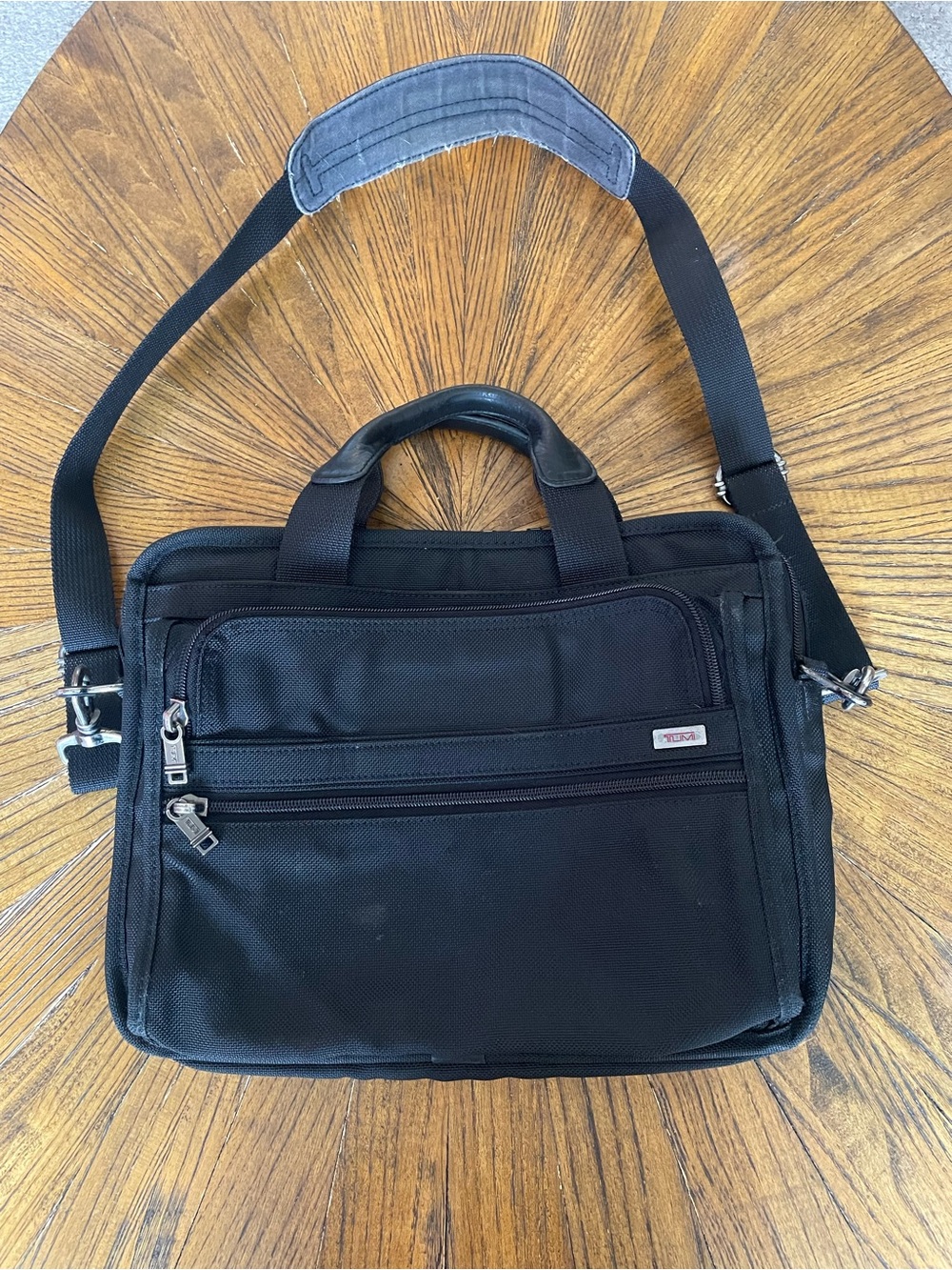 Tumi Black Men's Laptop Messenger Briefcase with Shoulder Strap